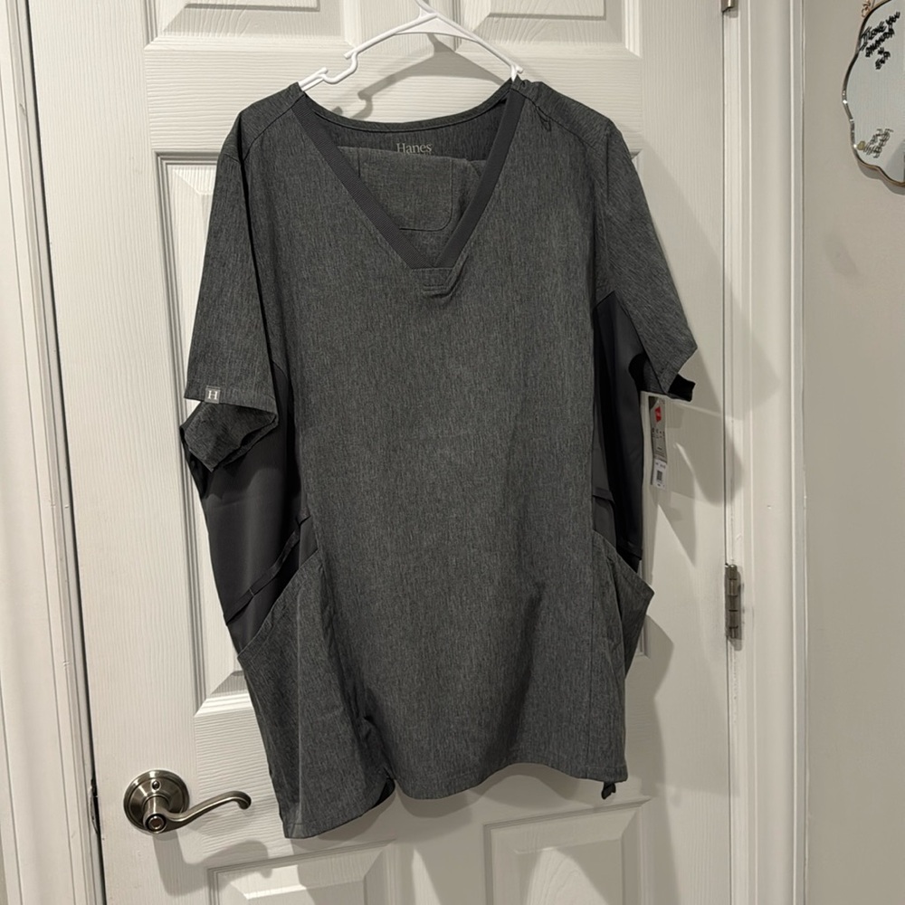* Brand New Hanes Scrub Set